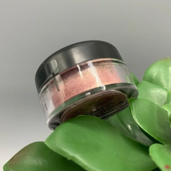 Pretty Petal Pigment - Picture 2 of 3